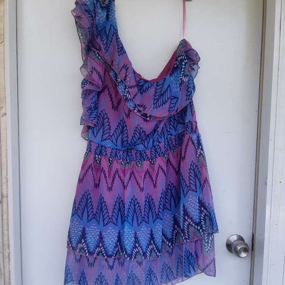 One Shoulder Ruffle Mini Dress - Picture 3 of 8